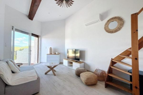 New 2025 Top of the range 2 bedroom sea view villa with air conditioning 3